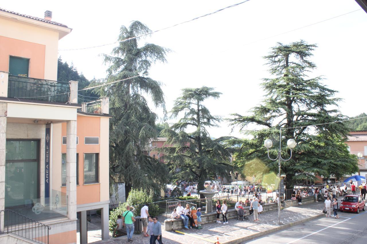 Albergo Ristorante Bismantova Кастельново-не'-Монті Екстер'єр фото